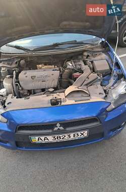 Хэтчбек Mitsubishi Lancer 2009 в 