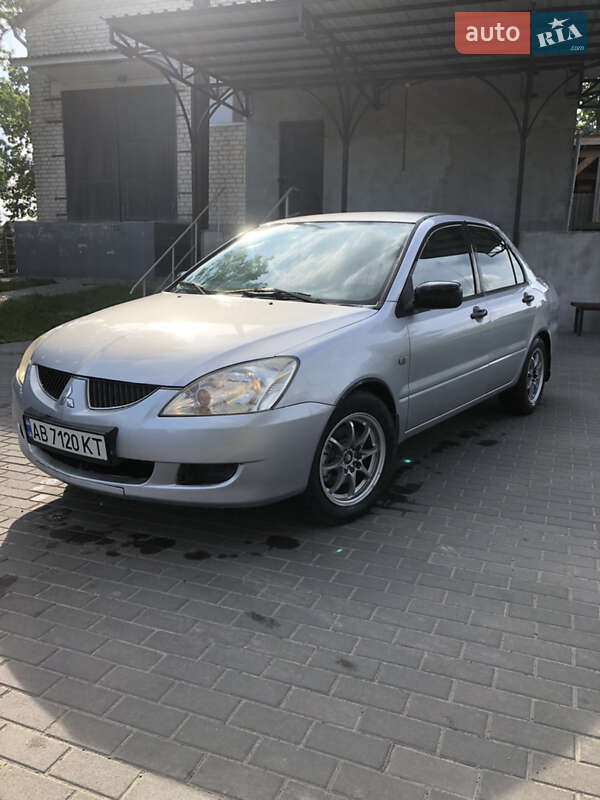Mitsubishi Lancer 2004
