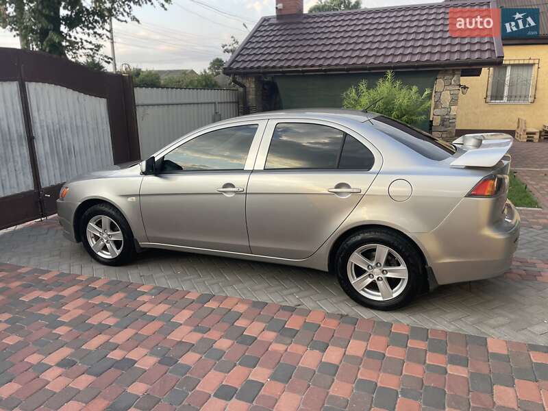 Седан Mitsubishi Lancer 2012 в Кобеляках