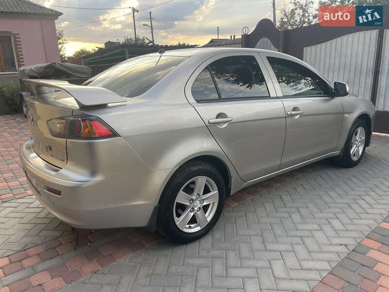 Седан Mitsubishi Lancer 2012 в Кобеляках