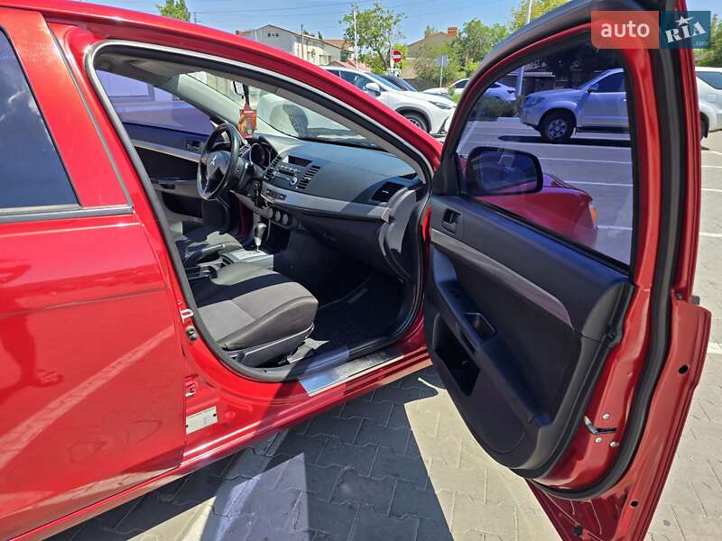 Седан Mitsubishi Lancer 2010 в Одессе