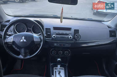 Седан Mitsubishi Lancer 2012 в 