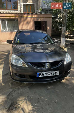Седан Mitsubishi Lancer 2004 в Миколаєві