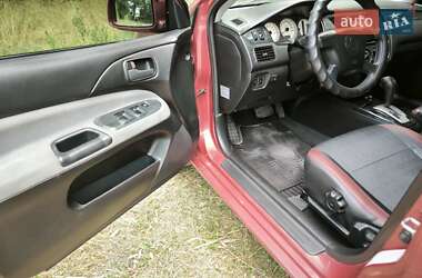 Седан Mitsubishi Lancer 2004 в 