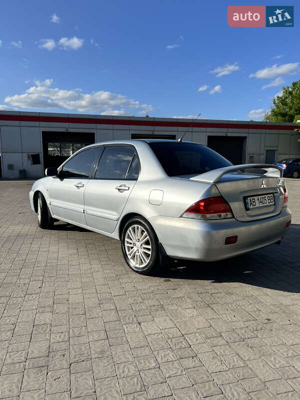 Седан Mitsubishi Lancer 2008 в Кривому Розі
