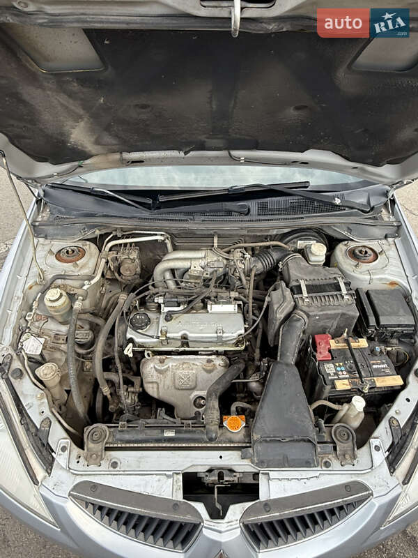 Седан Mitsubishi Lancer 2003 в Киеве