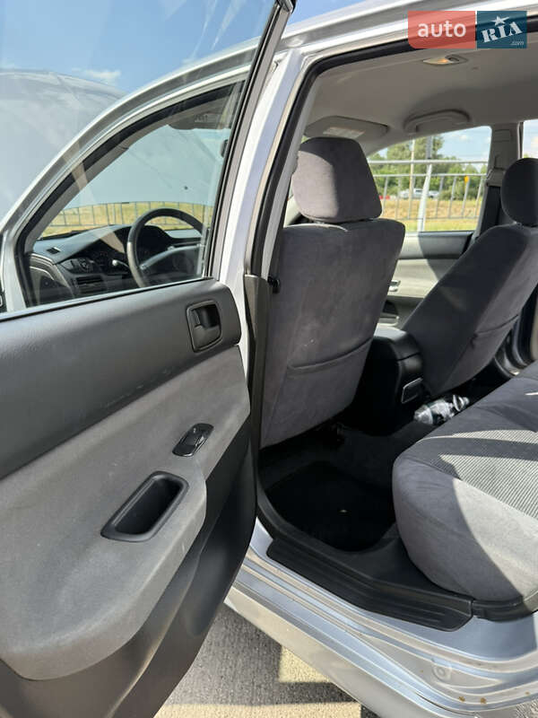 Седан Mitsubishi Lancer 2003 в Киеве