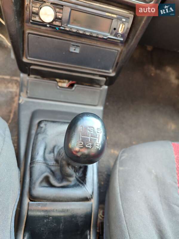 Лифтбек Mitsubishi Lancer 1989 в Великой Михайловке