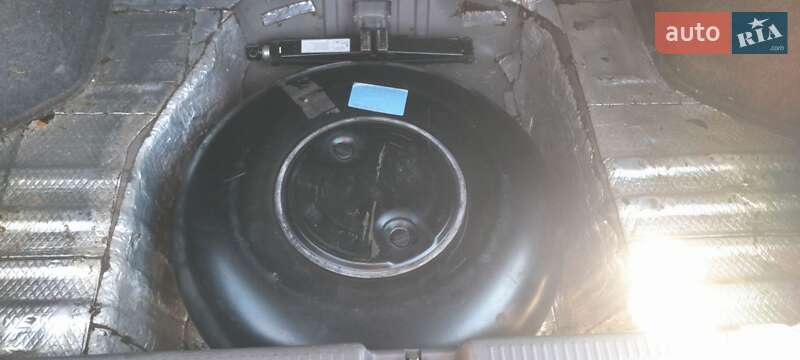 Седан Mitsubishi Lancer 2006 в Києві