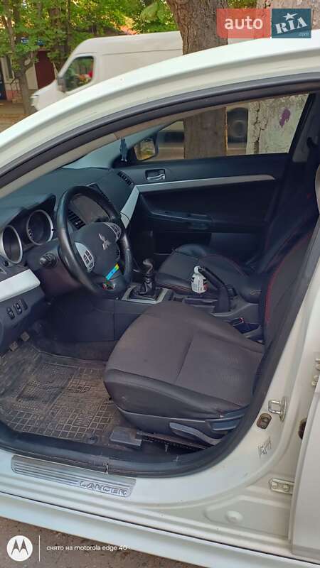 Хэтчбек Mitsubishi Lancer 2011 в Николаеве