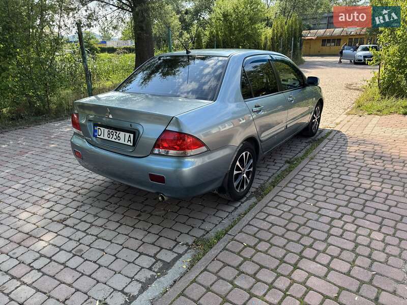Седан Mitsubishi Lancer 2008 в Львове