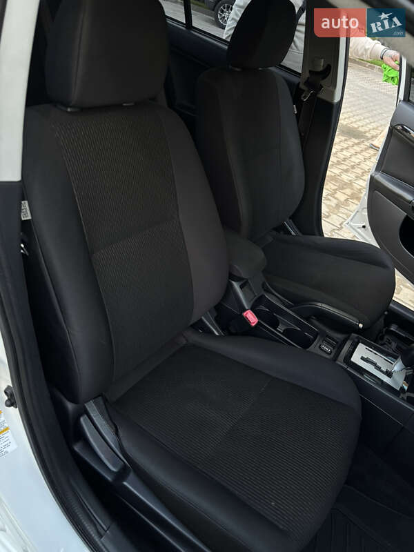 Седан Mitsubishi Lancer 2015 в Киеве
