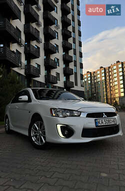 Седан Mitsubishi Lancer 2015 в 