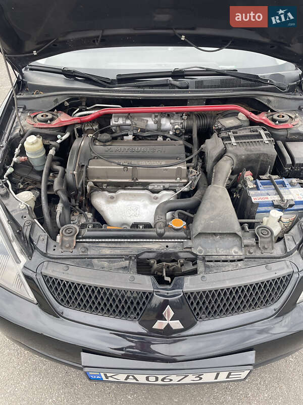 Седан Mitsubishi Lancer 2006 в Киеве