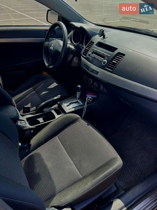 Седан Mitsubishi Lancer 2008 в Одессе