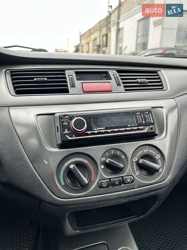 Седан Mitsubishi Lancer 2008 в Сумах