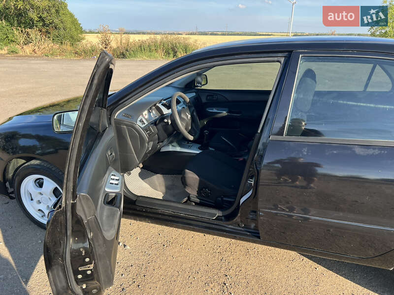 Седан Mitsubishi Lancer 2006 в Николаеве