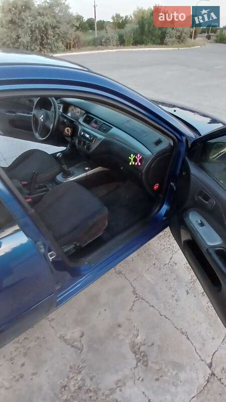 Седан Mitsubishi Lancer 2006 в Новой Одессе