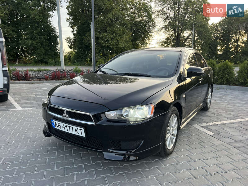 Седан Mitsubishi Lancer 2015 в Вінниці