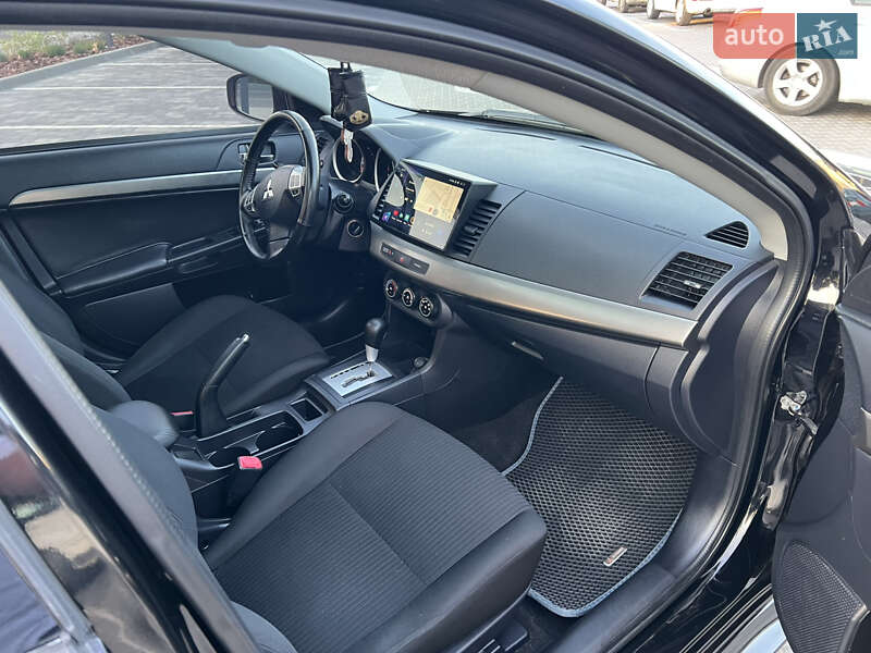 Седан Mitsubishi Lancer 2015 в Вінниці