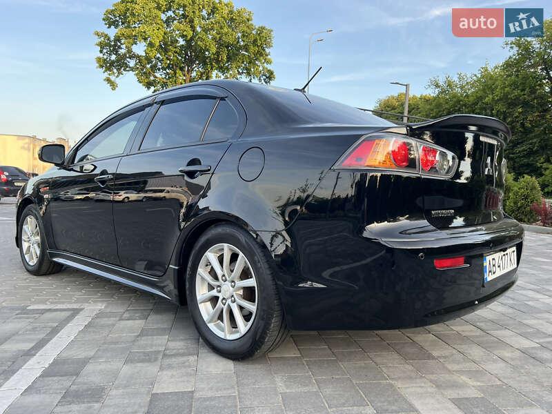 Седан Mitsubishi Lancer 2015 в Вінниці