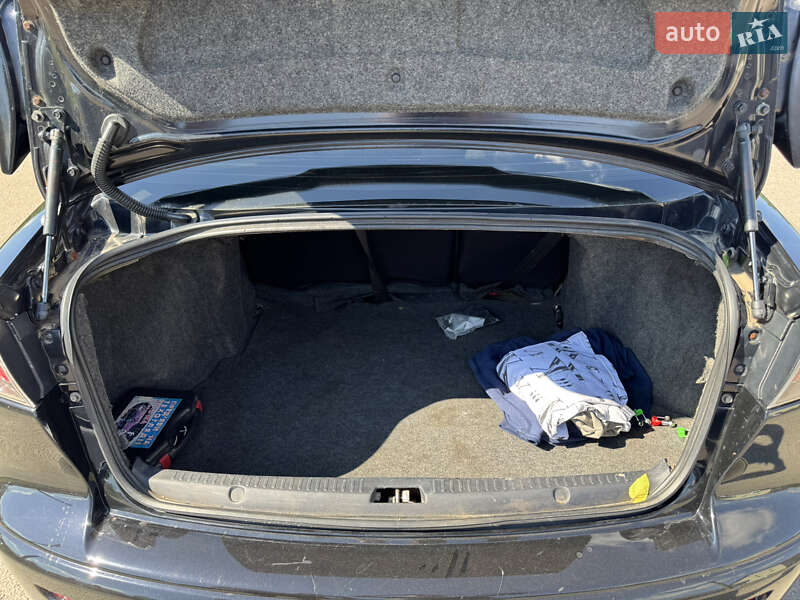 Седан Mitsubishi Lancer 2011 в Харькове
