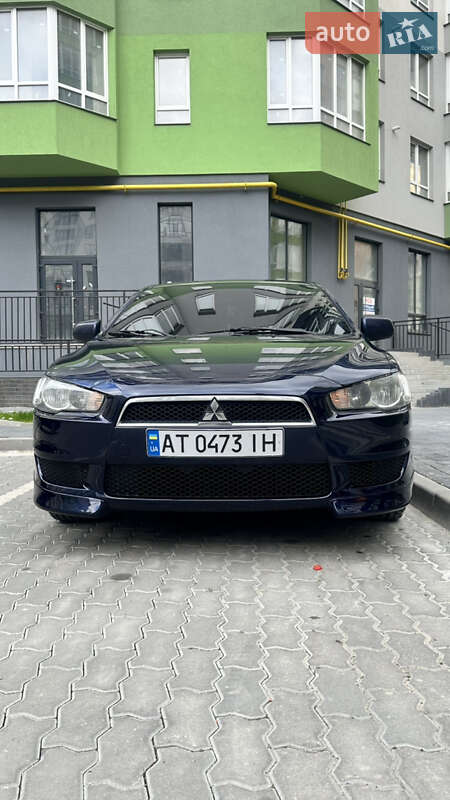 Седан Mitsubishi Lancer 2013 в Івано-Франківську