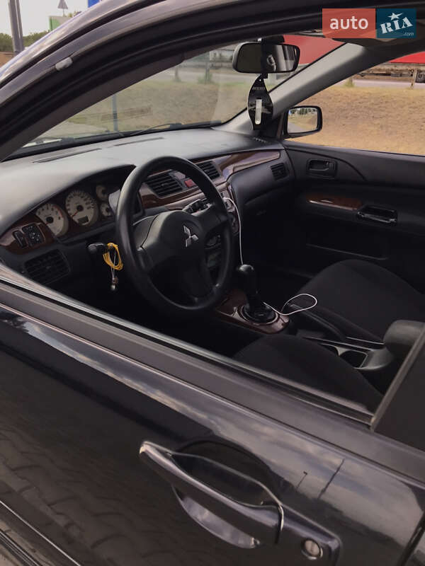 Седан Mitsubishi Lancer 2006 в Дніпрі