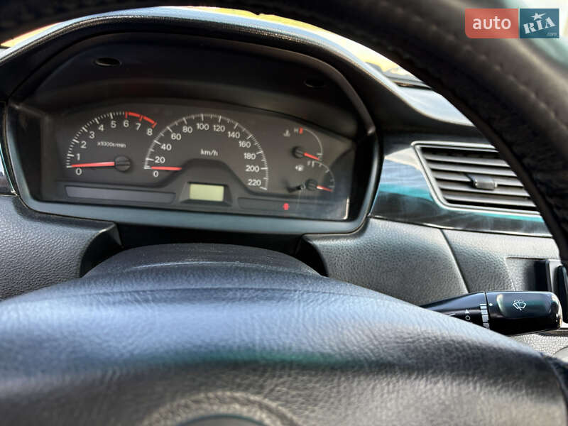 Седан Mitsubishi Lancer 2004 в Борисполе