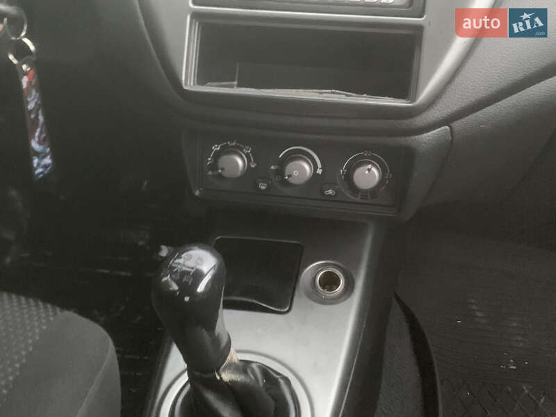 Седан Mitsubishi Lancer 2006 в Львове