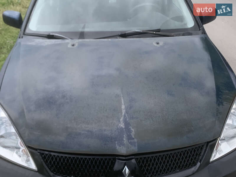 Седан Mitsubishi Lancer 2006 в Львове