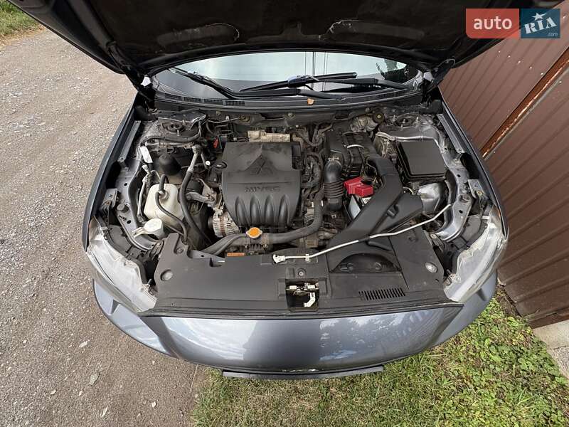 Седан Mitsubishi Lancer 2008 в Виннице