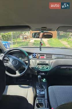 Седан Mitsubishi Lancer 2004 в Жидачове