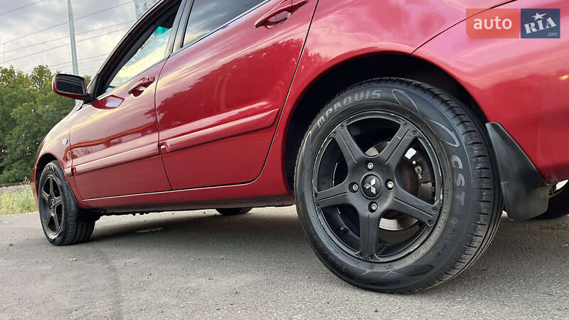 Седан Mitsubishi Lancer 2006 в Одессе