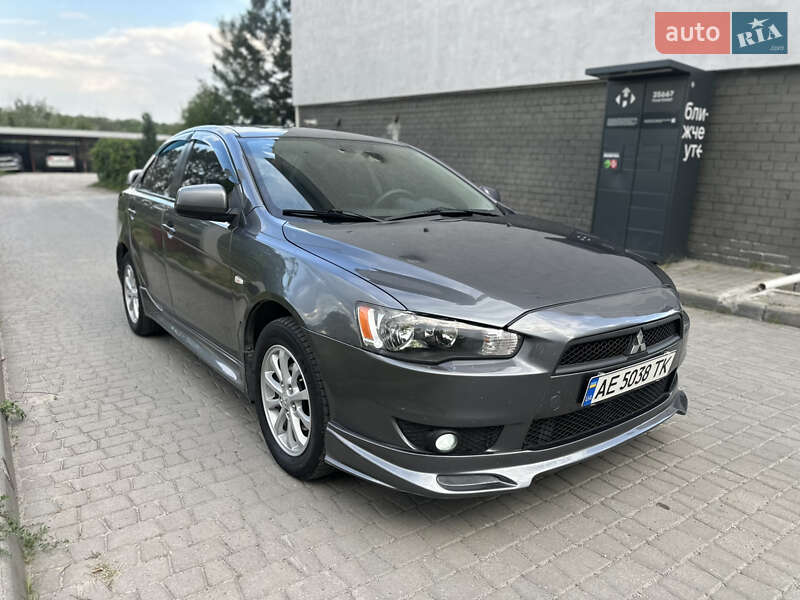 Седан Mitsubishi Lancer 2011 в Днепре