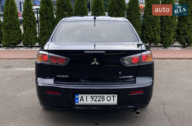 Седан Mitsubishi Lancer 2010 в 