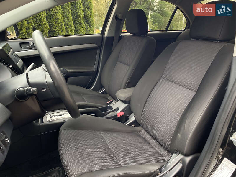 Седан Mitsubishi Lancer 2010 в Києві