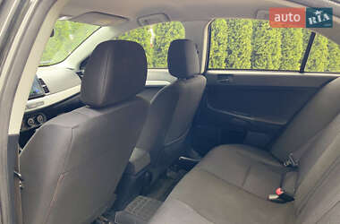 Седан Mitsubishi Lancer 2010 в 