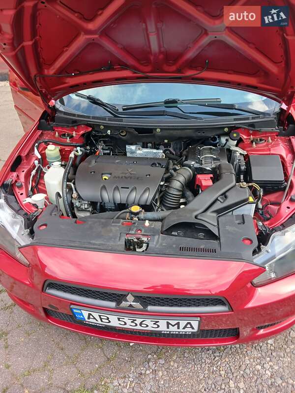 Седан Mitsubishi Lancer 2008 в Виннице