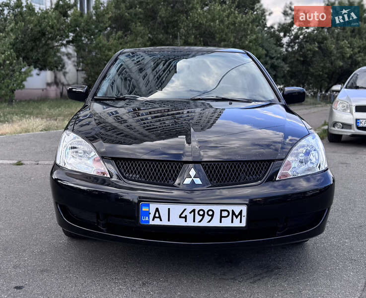 Седан Mitsubishi Lancer 2008 в Киеве