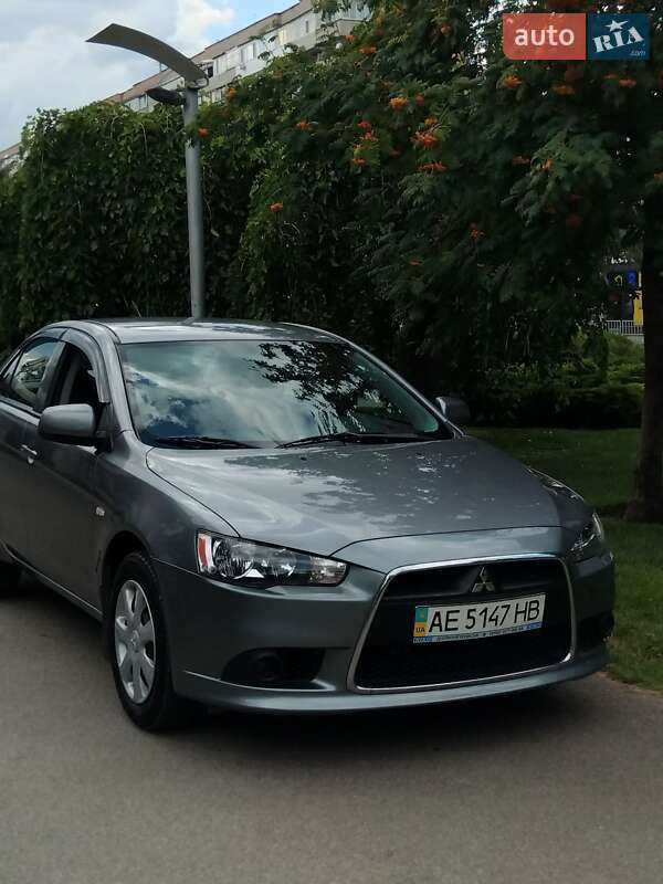 Mitsubishi Lancer 2012