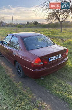 Седан Mitsubishi Lancer 1999 в 