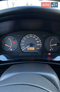 Седан Mitsubishi Lancer 1999 в 