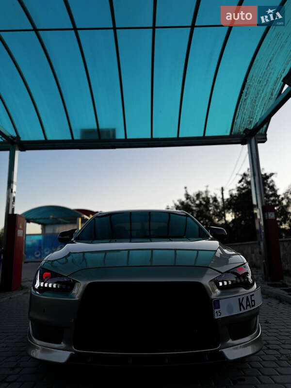 Седан Mitsubishi Lancer 2008 в Березному