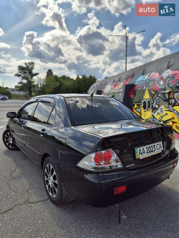 Седан Mitsubishi Lancer 2006 в Києві