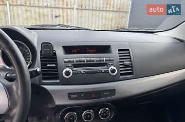 Седан Mitsubishi Lancer 2011 в 
