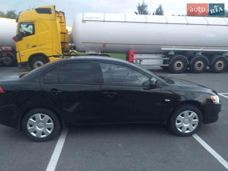 Седан Mitsubishi Lancer 2007 в Києві