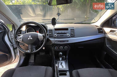 Седан Mitsubishi Lancer 2011 в 