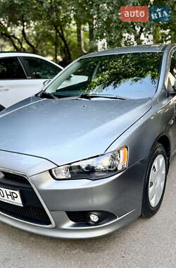 Mitsubishi Lancer 2015