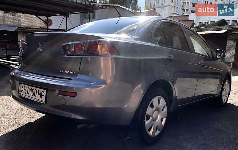 Седан Mitsubishi Lancer 2015 в Киеве фото 28 Седан Mitsubishi Lancer 2015 в Киеве
